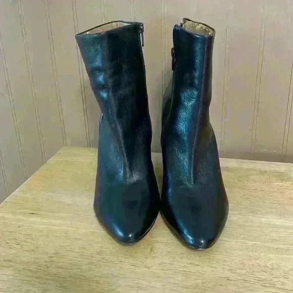 Ann  Taylor pointy toe, hidden wedge bootie; size 9.5 - Picture 1 of 5